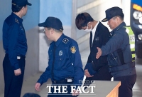  ‘초췌한' 정준영 첫 재판 출석…혐의 모두 인정