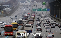  [고속도로 교통상황] 초여름 날씨 나들이객 증가…서울→부산 4시간 30분
