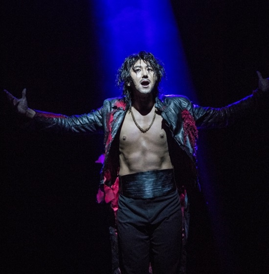 뮤지컬배우 이용진은 지킬 앤 하이드에서 1인2역(스트라이드& 스파이더)을 맡아 열연 중이다. /뮤지컬 지킬 앤 하이드 제공