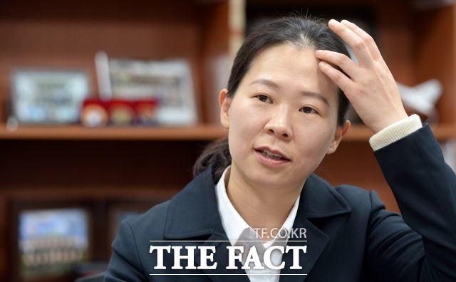 바른미래당 원내대표 선출을 앞두고 캐스팅보터로 꼽히는 권은희 의원이 간접적으로 김성식 후보를 지지하면서 L4의 표심이 쏠린 것 아니냐는 추측이 나온다. /임영무 기자