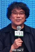  [TF포커스] 봉준호 감독 신작 '기생충', 황금종려상 안을까