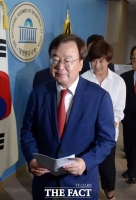  민주당, 외교상 기밀누설 강효상 의원 검찰 고발