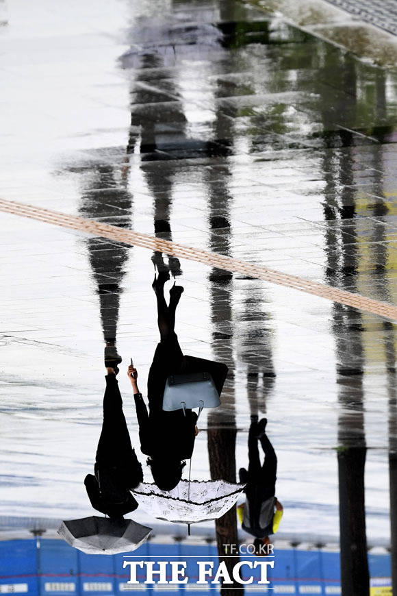 더위에 지쳤던 며칠... 오늘은 산책하기 좋은 날~!