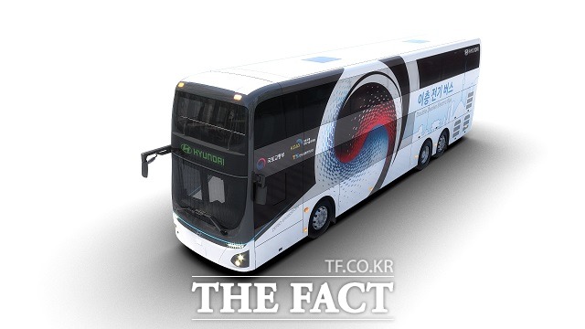 현대자동차가 29일부터 오는 31일까지 일산 킨텍스에서 열리는 국토교통기술대전에서 자사 최초 2층 전기버스를 공개했다. /현대자동차 제공