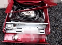  휴대용 부탄가스 폭발, 일가족 9명 1~2도 화상치료