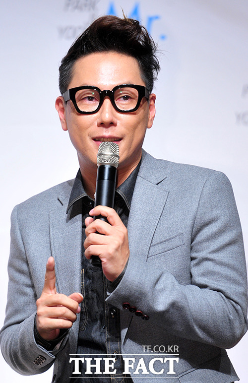 윤종신이 가수 활동에 전념하기 위해 방송에서 하차한다./ 더팩트DB