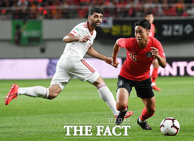 한국 축구의 미래 백승호가 11일 이란과 친선경기에서 A매치 데뷔전을 치르며 벤투호 빌드업에 활력을 불어넣었다./서울월드컵경기장=배정한 기자
