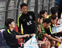 [TF포토] '조부상' 이승우, '덤덤한 표정으로 경기장 입장'