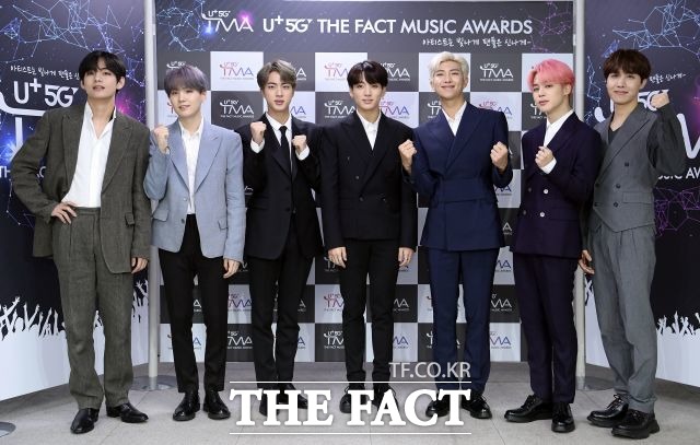 방탄소년단이 방탄소년단이 라디오 디즈니 뮤직 어워드에서 2년 연속 수상했다. 사진은 U⁺5G 더팩트 뮤직 어워즈 참석 당시 모습. /이선화 기자