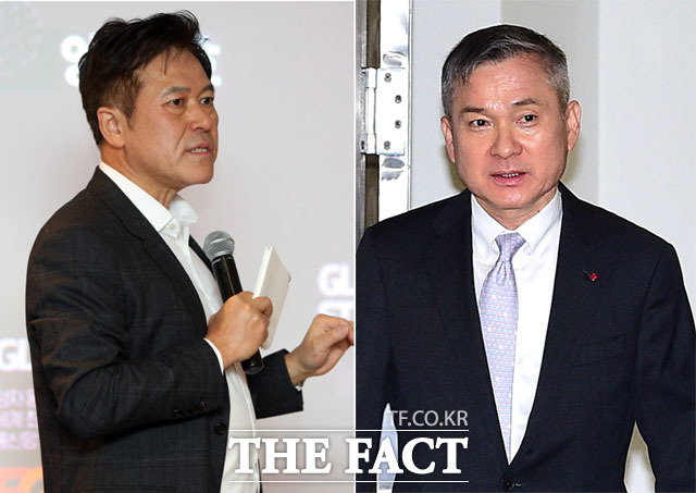 박정호 SK텔레콤 사장(왼쪽)과 하현회 LG유플러스 부회장이 19일 서울 여의도 전경련 회관에서 열린 제1차 민관 합동 5G+ 전략위원회 회의에 참석해 5G 성공에 대한 자신감을 드러냈다. /더팩트 DB