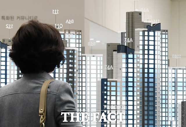 건설업계에서는 고분양가 심사기준 강화로 상당수의 분양 일정이 연기될 것으로 전망하고 있다. /더팩트 DB