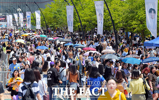 방탄소년단의 팬미팅은 22일과 23일 오후 7시 서울 올림픽 체조경기장에서 열린다. /이선화 기자