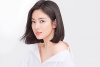  [송혜교-송중기 파경] 송혜교 모델 아모레·아이시스 등 '함구'