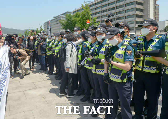 경찰은 트럼프 대통령 방한 기간 동안 서울에 최고 수위 비상령인 갑(甲)호 비상을 내렸다. /더팩트 DB
