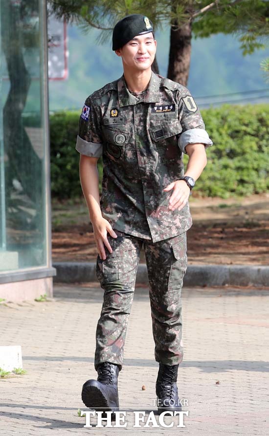김수현은 1사단 수숙대대에 지원해 특급전사로 선정되는 등 모범적인 군생활을 해 관심을 받고 있다. /파주=뉴시스