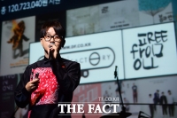  이승환, 악플러 50명 고소…'관용 베풀지 않을 것'