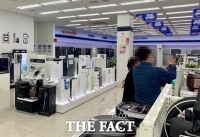  [TF현장] '장마철 맞나?'…비 대신 폭염에 가전업계 '울상'