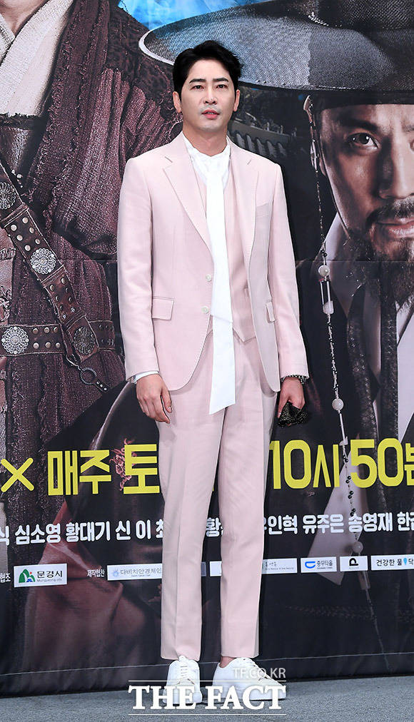 배우 강지환이 성폭행 혐의로 긴급체포돼 조사를 받았다. /이동률 기자