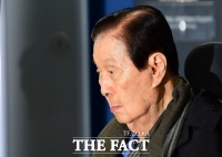  신격호 롯데그룹 명예회장 퇴원 '건강상 특별한 문제 없어'