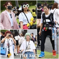 [TF사진관] '나도 BTS처럼'…일본 아미들의 화려한 패션!