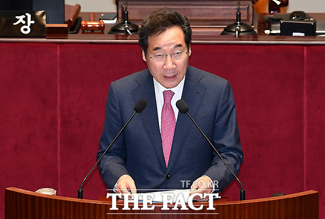 방글라데시를 방문 중인 이낙연 국무총리가 제 심장은 정치인이라는 발언을 해 관심이 쏠린다. /이새롬 기자