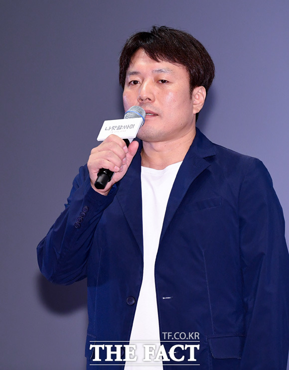 영화 나랏말싸미 제작사 두둥의 오승현 대표가 질의응답 시작 전 고인에 대한 질문은 최대한 자제하고 영화와 관련한 질문의 시간이 되기를 바란다고 밝혔다.