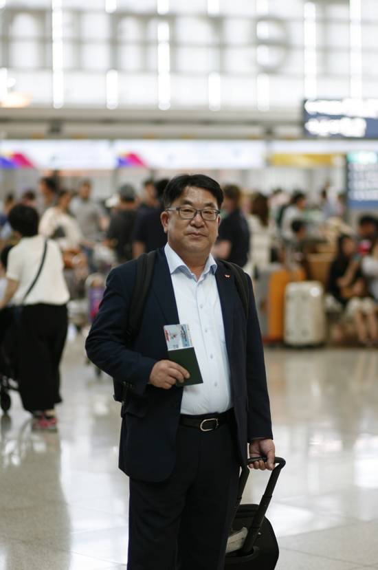 SK하이닉스는 16일 김동섭 대외협력총괄 사장이 인천국제공항을 통해 일본으로 출국했다고 밝혔다. /SK하이닉스 제공