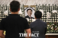 [TF포토] 고 정두언 전 의원 빈소, '영정 속 밝은 미소'