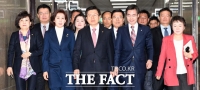  [TF초점] '막말' 논란에 '더 강하게' 나오는 한국당… 왜?