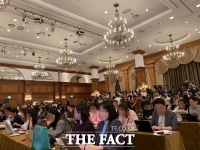  [TF기획-'말'로 흥한 자들①] '저 사람 뭐 먹고 살지?'…MC로 먹고 삽니다