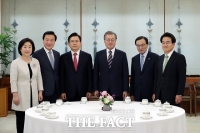  靑 '화이트국가 배제하면 한일군사정보보호협정 재검토'