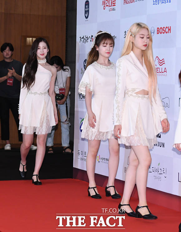 Tf포토 오마이걸 눈부신 2019 올해의 여자아이돌 포토 기사 더팩트 2164