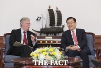  정의용·볼턴, 중·러 KADIZ 무단 진입 '유사 상황에 긴밀 협의'