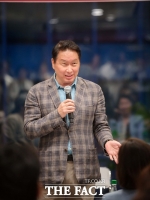  최태원 SK 회장 '사회적 가치' 실험 국제 표준화 진화