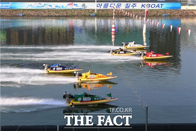 2019 국민체육진흥공단 이사장배 경정 왕중왕전이 오는 14일부터 15일까지 양일간 열린다. 사진은 2018년 경정 왕중왕전./경륜경정총괄본부 제공