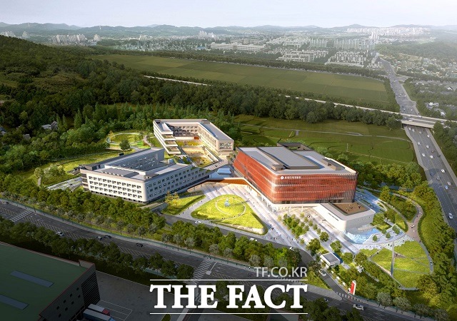 롯데그룹은 오는 2021년 9월 개원을 목표로 약 2년 동안 경기도 오산시 부산동에 있는 롯데인재개발원 오산캠퍼스의 재건축 공사를 진행한다고 밝혔다. /롯데그룹 제공