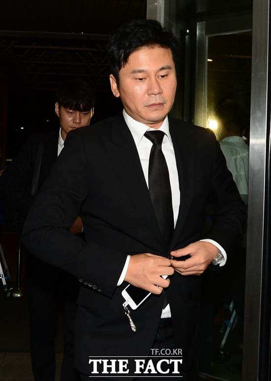 양현석의 해외원정 도박 의혹이 불거졌다. YG는 확인하기 어렵다고 밝혔다. /더팩트DB