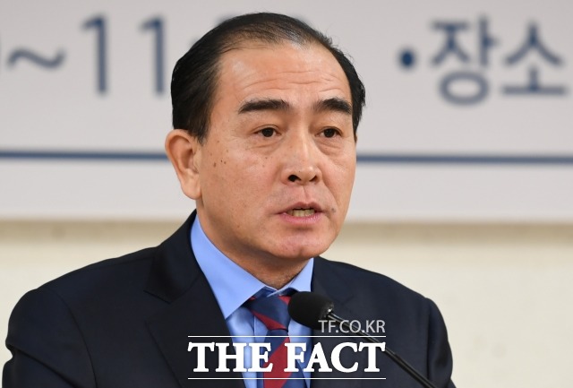 태영호 전 영국 주재 북한 대사관 공사가 탈북민 모자 사망 사건에 대해서 탈북민들에게 편지를 썼다. 태 전 공사가 연설하고 있는 모습. /더팩트 DB