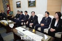 [TF포토] '김대중 서거 10주기 추도식' 한자리에 모인 여야대표들