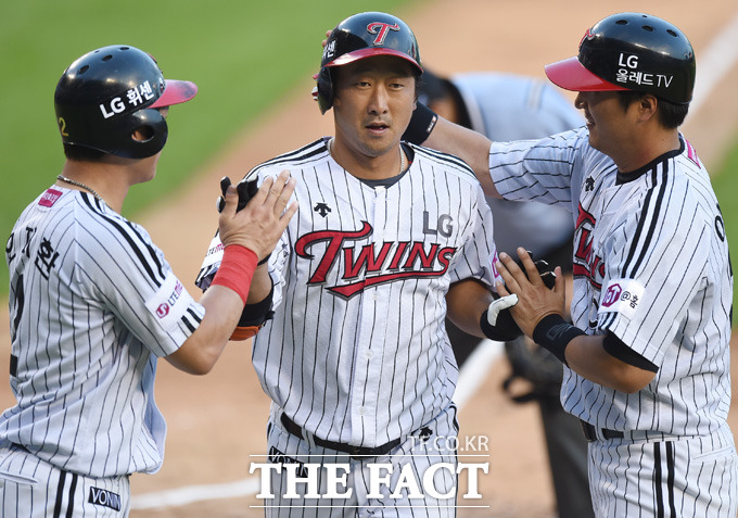 22일(목)에 열리는 2019시즌 한국프로야구(KBO)프로야구 3경기를 대상으로 한 야구토토 스페셜 88회차 투표율을 중간 집계한 결과, LG-NC(1경기)전에서 승부를 알 수 없는 접전이 예고됐다./더팩트 DB