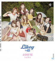  트와이스, 'TT' 이어 'LIKEY' 뮤비도 4억뷰 돌파