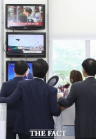 [TF포토] 조국 후보자 생중계 지켜보는 자유한국당