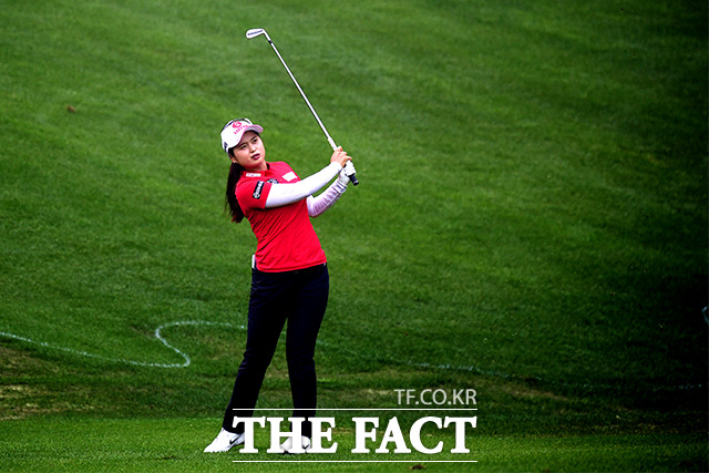 오는 6일(목)에 써닝포인트CC에서 열리는 ‘KLPGA KG 이데일리 레이디스 오픈’ 1라운드를 대상으로 한 골프토토 스페셜 26회차에서 전체 참가자의 74.44%가 1번 선수인 최혜진의 언더파 활약을 예상했다./더팩트 DB