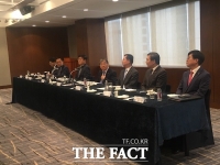  윤석헌 금감원장 '카드사 건전성 관리 힘써달라'