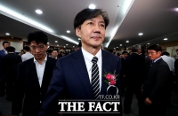  조국 5촌 조카 체포에 여야 시각차…'지켜봐야'vs'권력형 게이트'