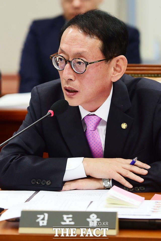 김도읍 자유한국당 의원은 민주당은 이번 국감을 완전히 조국 방탄 감사로 만들려고 작심한 것 같다고 지적했다. /배정한 기자