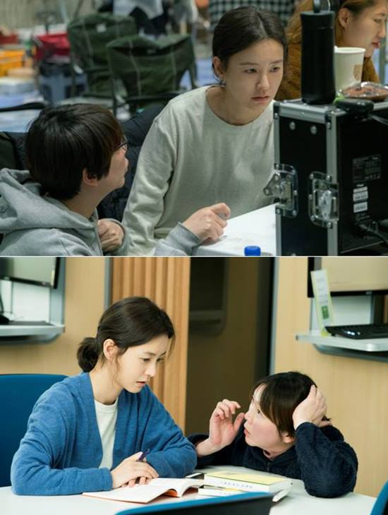 영화 82년생 김지영 촬영장에서 연기를 위해 몰입하는 정유미의 모습. /롯데엔터테인먼트 제공