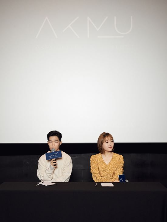 이찬혁은 군생활 중 겪은 일과 느낀점들을 바탕으로 항해를 작업했다고 밝혔다. /YG 엔터테인먼트