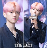 [TF포토] 'SuperM' 리더 백현, '청량미 넘치는 핑크빛 머리'