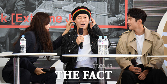 진선규는 현재 촬영 중인 영화 때문에 레게 머리를 하고 있다고 밝혔다. /부산=남용희 기자